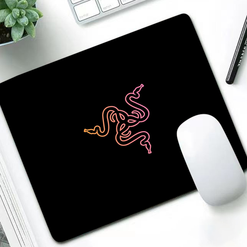 Gaming Accessories For Laptop - 레이저 럭셔리 마우스 패드 애니메이션 게이머